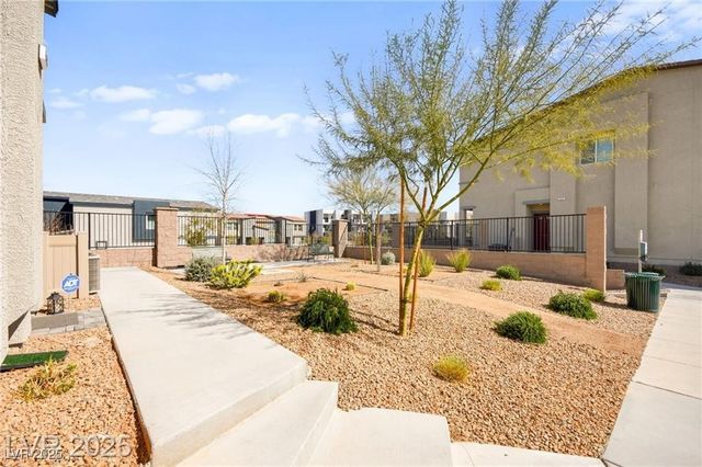 528 Thistleberry Avenue, Henderson, NV 89044