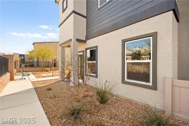 528 Thistleberry Avenue, Henderson, NV 89044