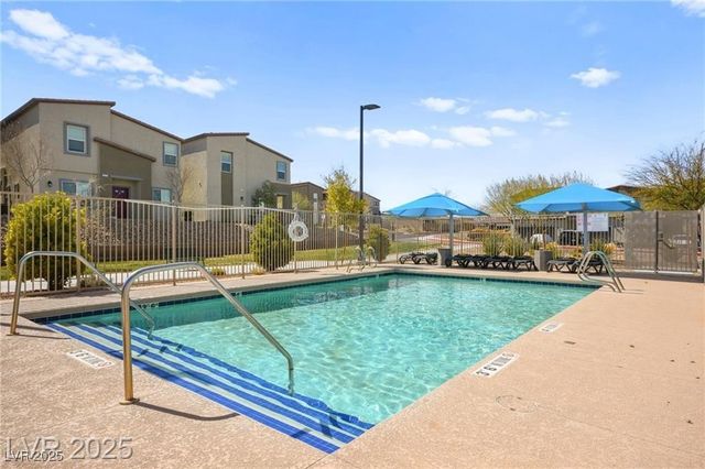 528 Thistleberry Avenue, Henderson, NV 89044