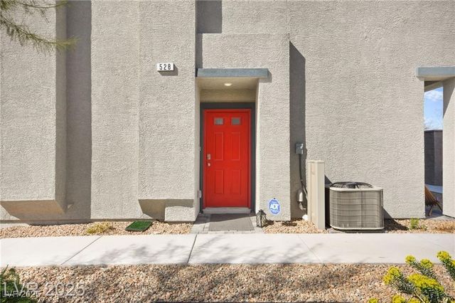 528 Thistleberry Avenue, Henderson, NV 89044