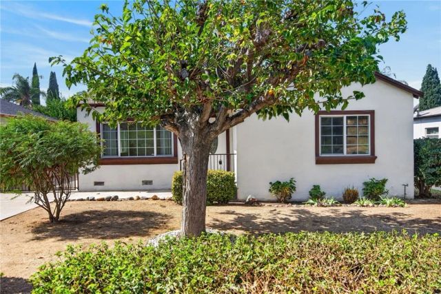 4330 Oakwood Place, Riverside, CA 92506