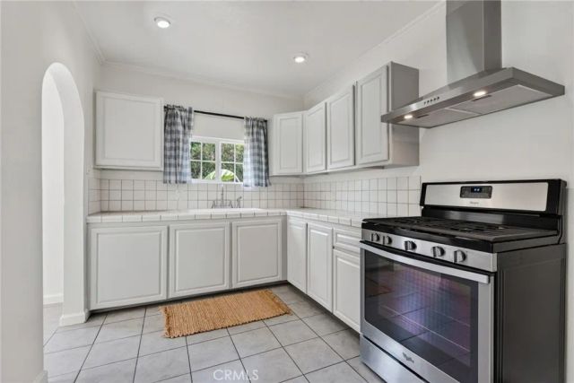 4330 Oakwood Place, Riverside, CA 92506