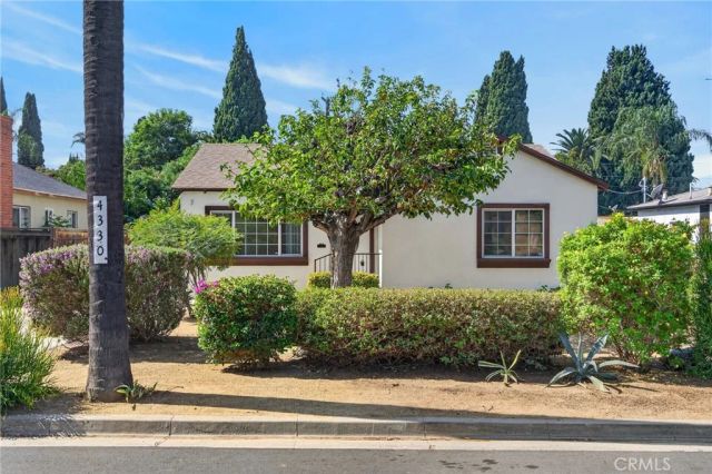 4330 Oakwood Place, Riverside, CA 92506