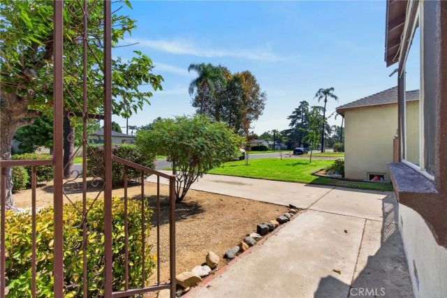 4330 Oakwood Place, Riverside, CA 92506