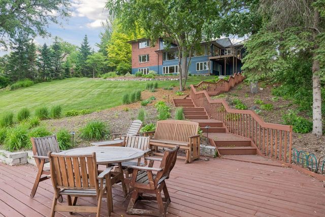 3369 Snelling Avenue N, Arden Hills, MN 55112
