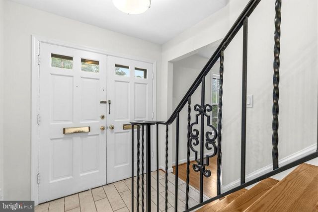 9712 HILL ST, Kensington, MD 20895