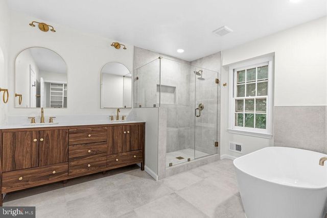 9712 HILL ST, Kensington, MD 20895
