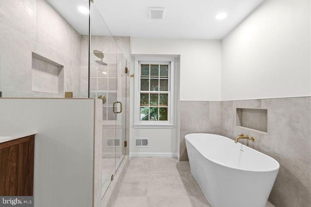 9712 HILL ST, Kensington, MD 20895