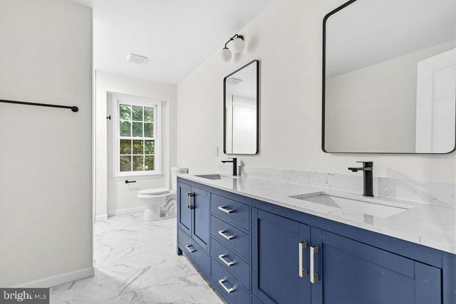 9712 HILL ST, Kensington, MD 20895