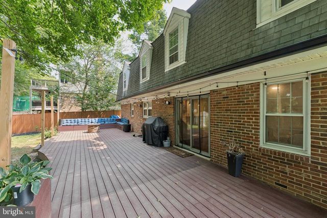 9712 HILL ST, Kensington, MD 20895