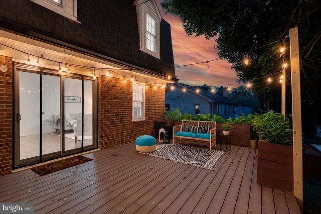 9712 HILL ST, Kensington, MD 20895