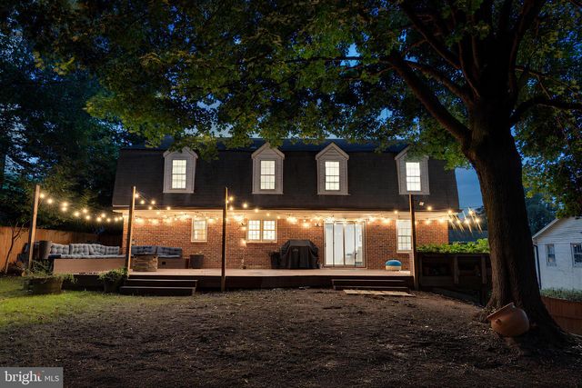 9712 HILL ST, Kensington, MD 20895