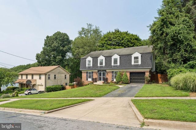 9712 HILL ST, Kensington, MD 20895