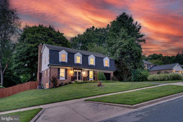 9712 HILL ST, Kensington, MD 20895