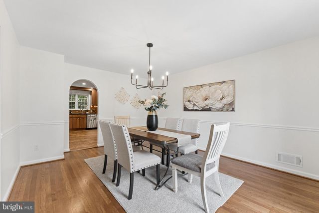 9712 HILL ST, Kensington, MD 20895