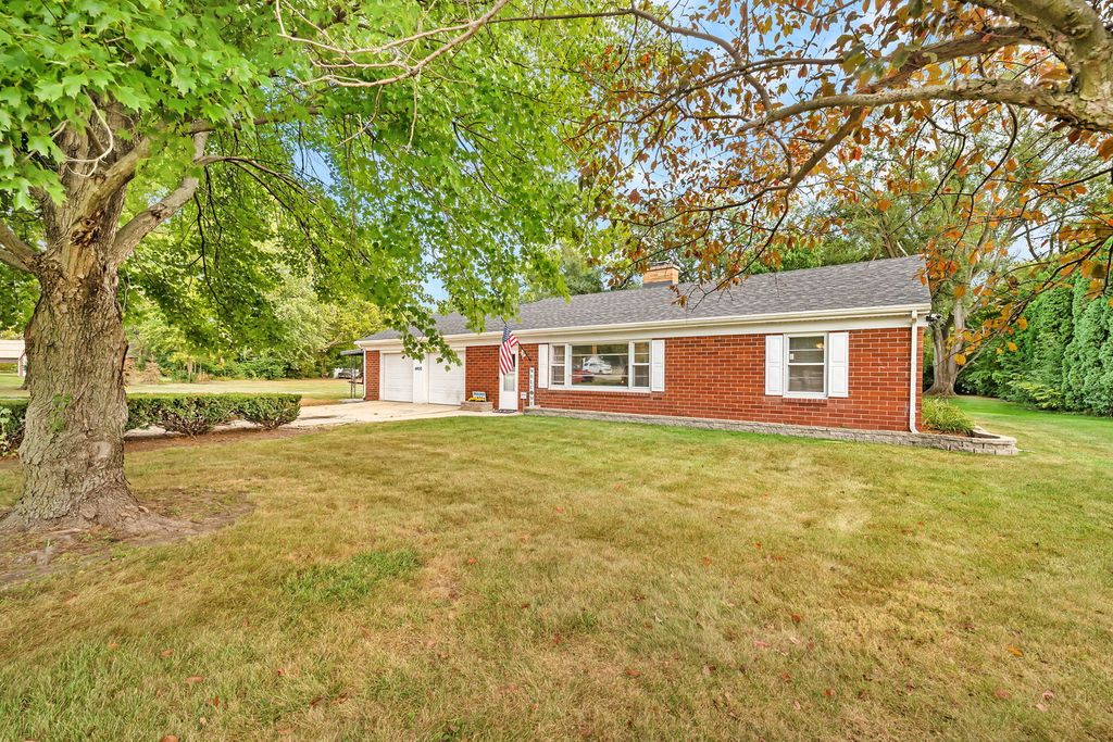 4450 State Route 71, Oswego, IL 60543