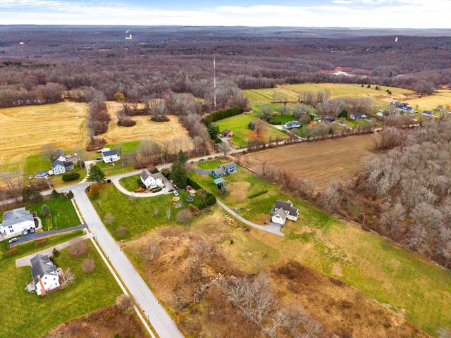 6 Farm View Drive, Norwich, CT 06360