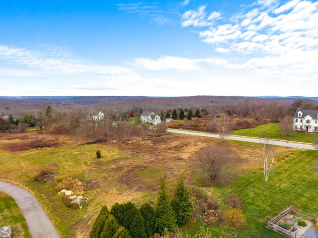 6 Farm View Drive, Norwich, CT 06360