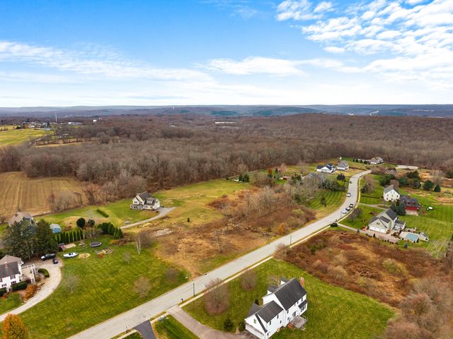 6 Farm View Drive, Norwich, CT 06360