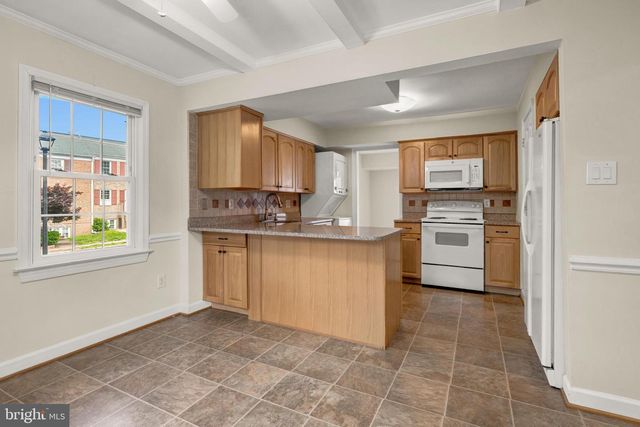 14422 GOLDEN OAK CT, Centreville, VA 20121