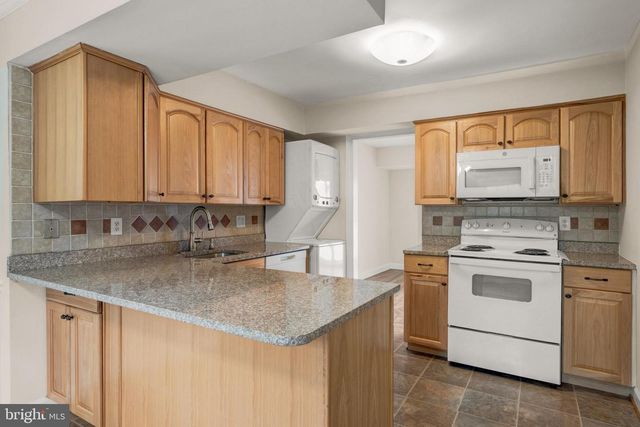 14422 GOLDEN OAK CT, Centreville, VA 20121