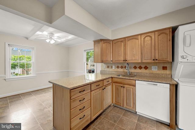 14422 GOLDEN OAK CT, Centreville, VA 20121