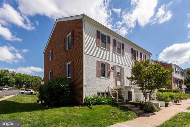 14422 GOLDEN OAK CT, Centreville, VA 20121