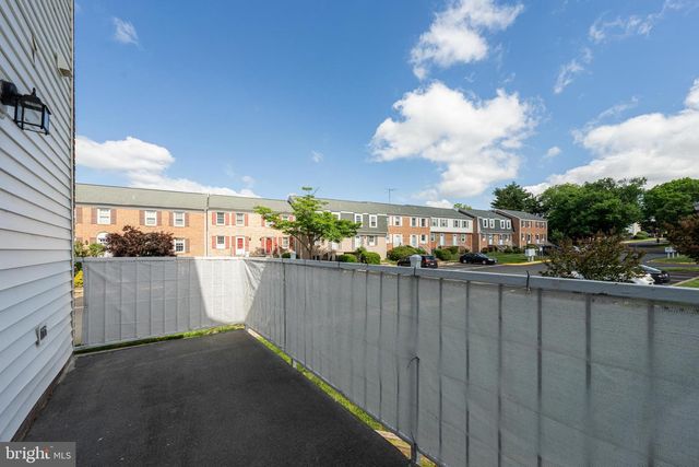 14422 GOLDEN OAK CT, Centreville, VA 20121