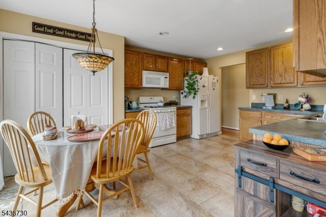 37 Lambert St, Washington Boro, NJ 07882