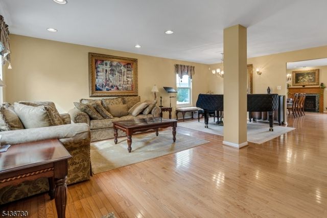 37 Lambert St, Washington Boro, NJ 07882