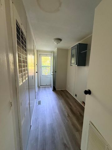 4484 Gardens Boulevard NW, Grand Rapids, MI 49534