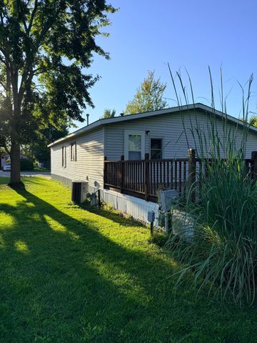 4484 Gardens Boulevard NW, Grand Rapids, MI 49534