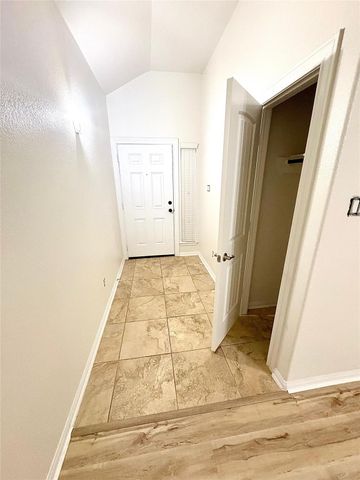 12514 King John Drive, Houston, TX 77044