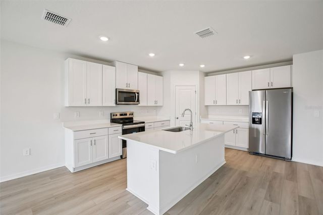 1732 COOLRIDGE PLACE, Zephyrhills, FL 33541