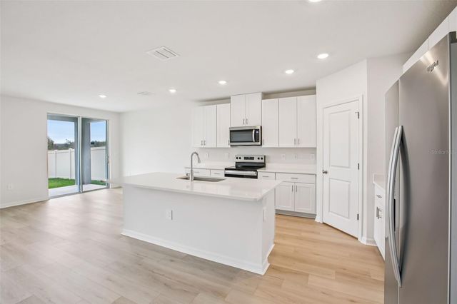 1732 COOLRIDGE PLACE, Zephyrhills, FL 33541