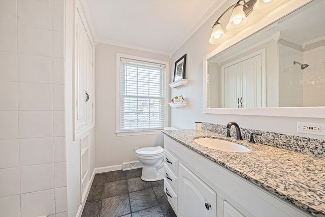 30 Donna Rd, Weymouth, MA 02190