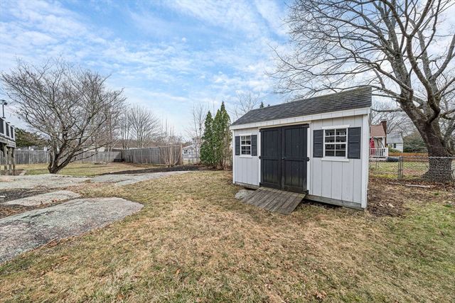 30 Donna Rd, Weymouth, MA 02190