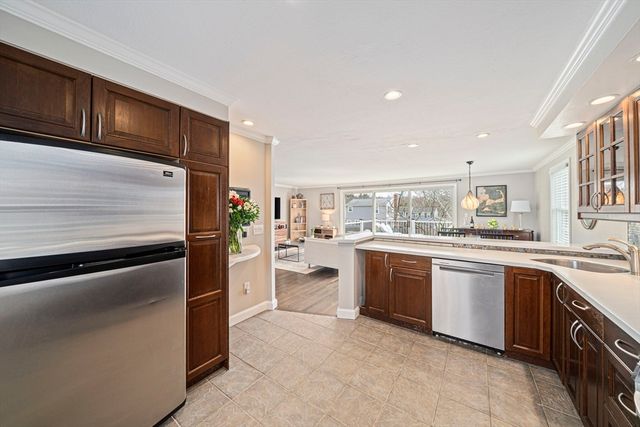 30 Donna Rd, Weymouth, MA 02190