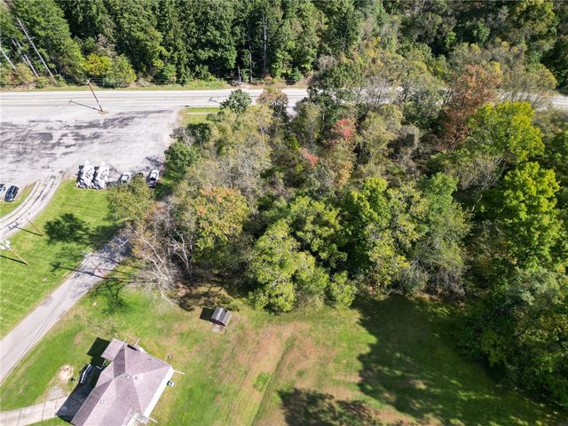 3400 Conway Wallrose Rd, Economy, PA 15143