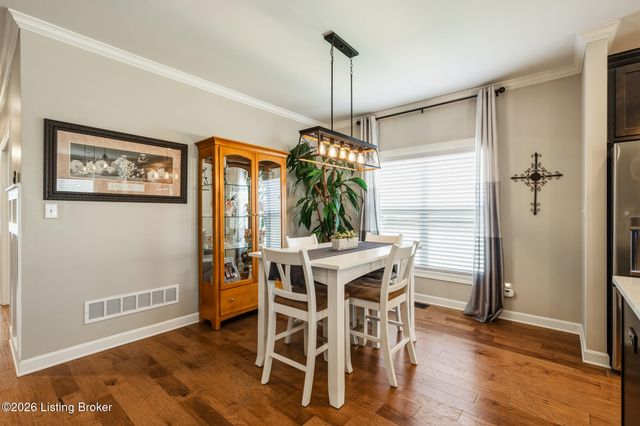 2421 Middle Creek Ct, Fisherville, KY 40023