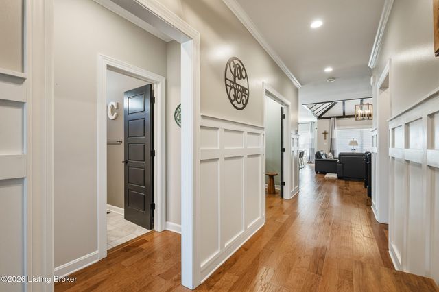 2421 Middle Creek Ct, Fisherville, KY 40023