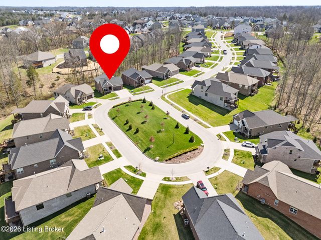 2421 Middle Creek Ct, Fisherville, KY 40023