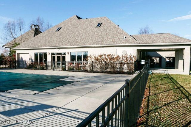 2421 Middle Creek Ct, Fisherville, KY 40023