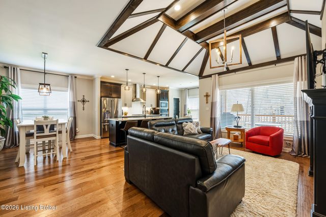 2421 Middle Creek Ct, Fisherville, KY 40023