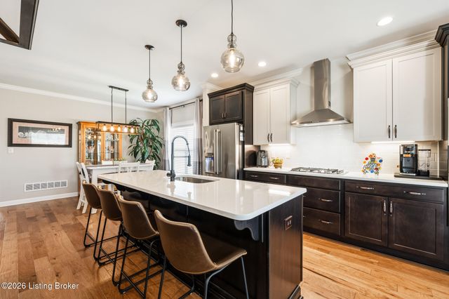 2421 Middle Creek Ct, Fisherville, KY 40023