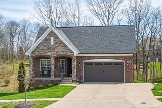 2421 Middle Creek Ct, Fisherville, KY 40023