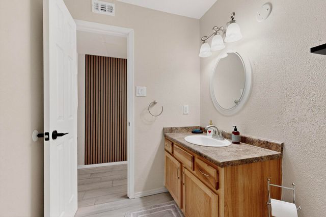 4200 Montgomery Boulevard NE 209, Albuquerque, NM 87109