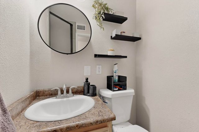 4200 Montgomery Boulevard NE 209, Albuquerque, NM 87109