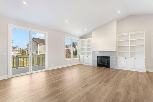 11905 Smithfield Drive, Holland, MI 49424