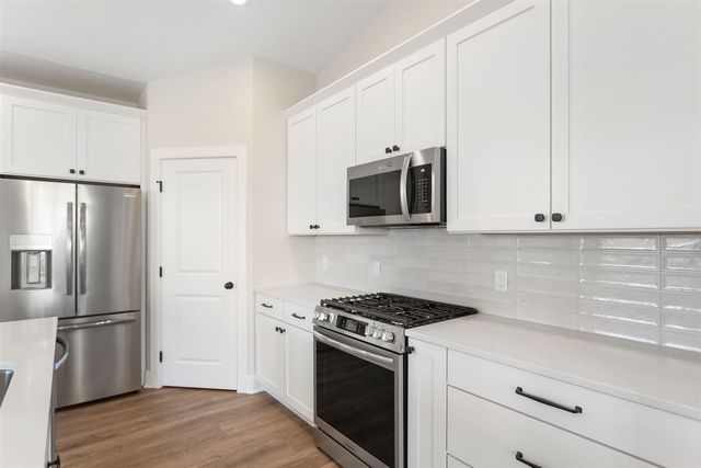 11905 Smithfield Drive, Holland, MI 49424